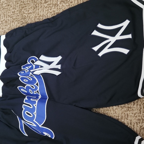 Just Don H. C. NY Yankees Baseball ⚾️ Shorts 🏀 - Picture 3 of 7